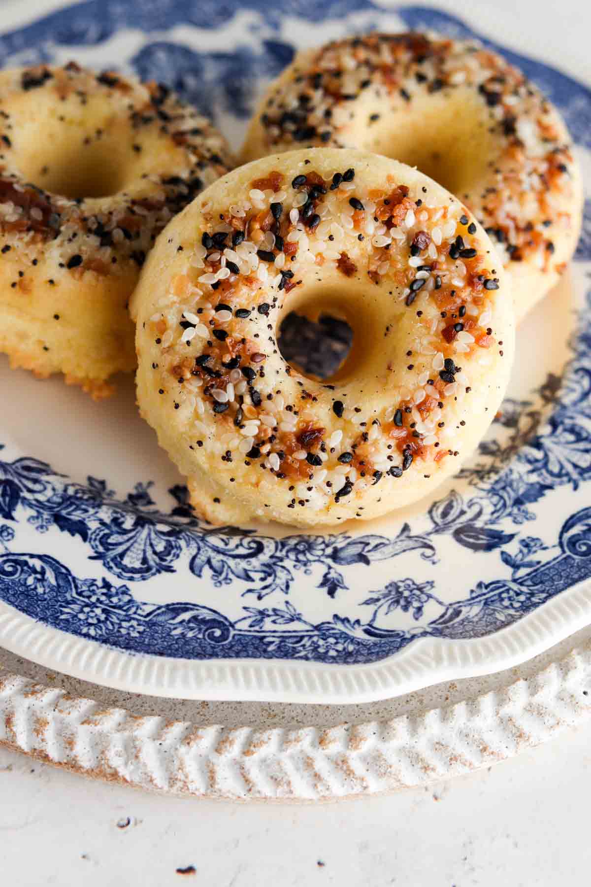 Gluten Free Everything Bagel Seasoned Bagels - One Dozen